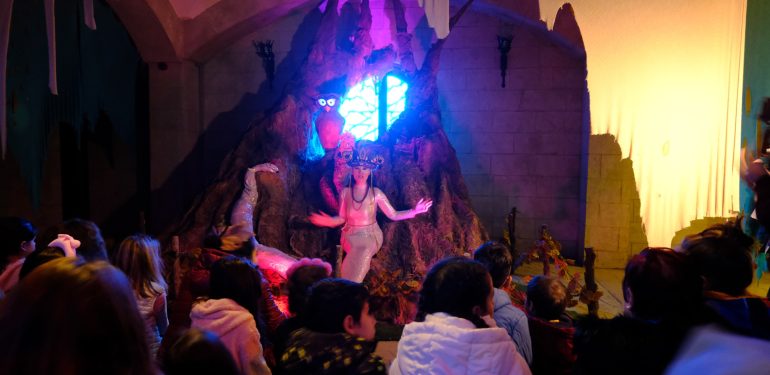 Düşündüren masallar şenliği