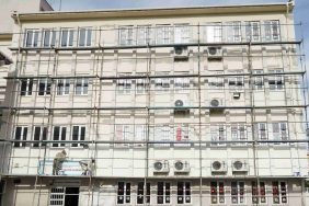 Konyaaltı’nda okullar boyanıyor (3)