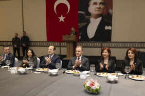 BAŞKAN SEÇER VE MERAL SEÇER; MERSİN VALİSİ PEHLİVAN İÇİN DÜZENLENEN ‘VEDA YEMEĞİ’NE KATILDI (5)